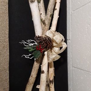 Birchwood bundle w/holiday decoration